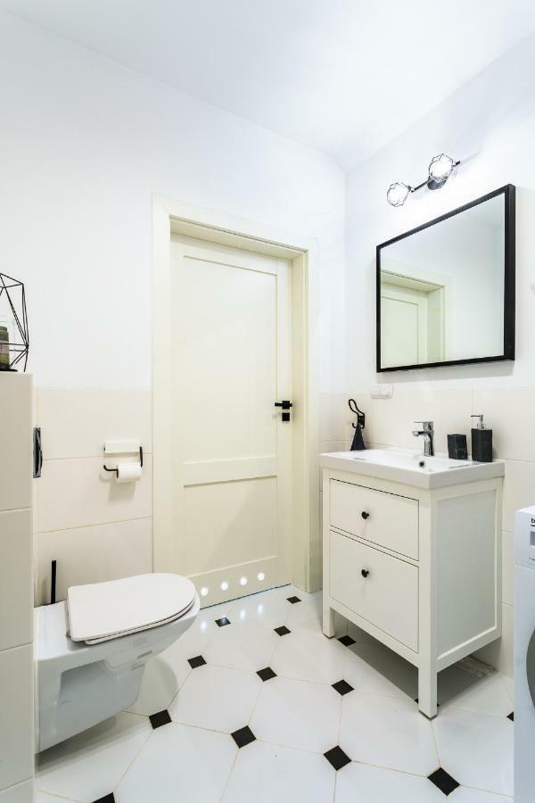 Apartament 43 Z Widokiem Na Jezioro - กีจิซโก ภายนอก รูปภาพ